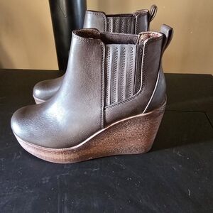 b.o.c. Women's Athalia Wedge Heel Booties, Dark Brown